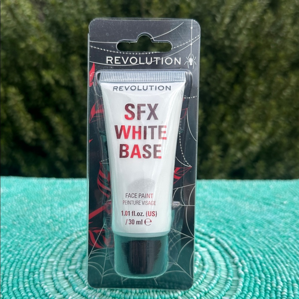 Revolution SFX White Base Face Paint-brand new-originally packed.